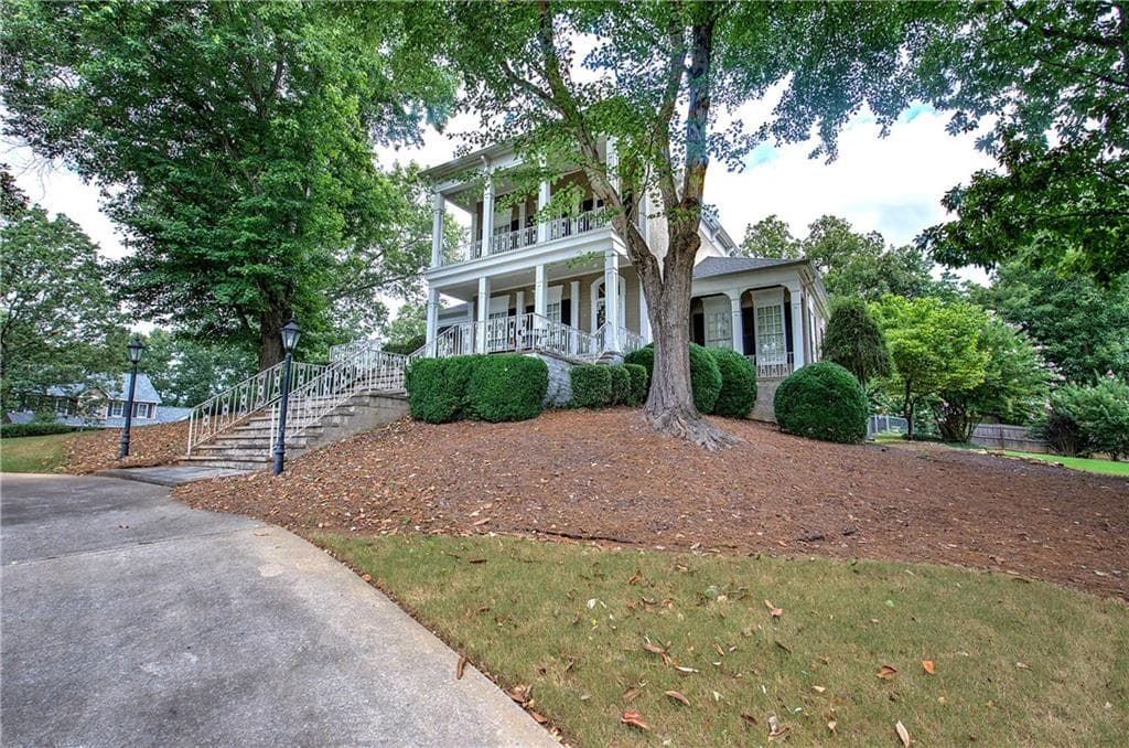 3 bedroom, 3 bathroom, 3,580 sq ft single family residence for sale at 11 Forest Hill Drive, Cartersville, GA 30120 — photo 9