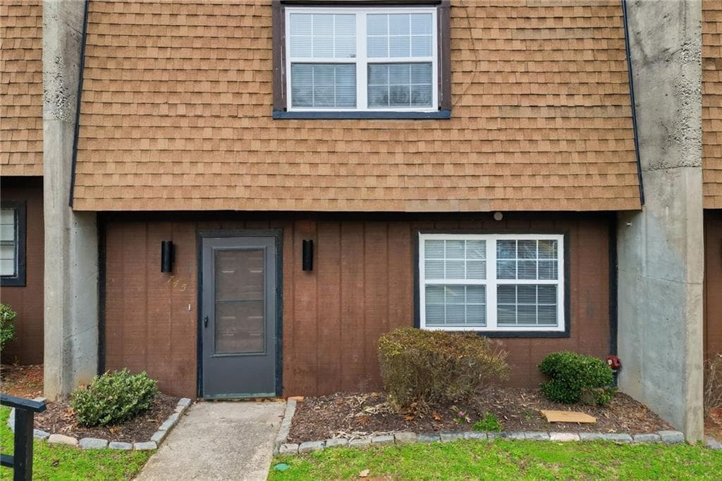 745 Cedar Pointe Court, Marietta, GA 30008 — most recent listing photo