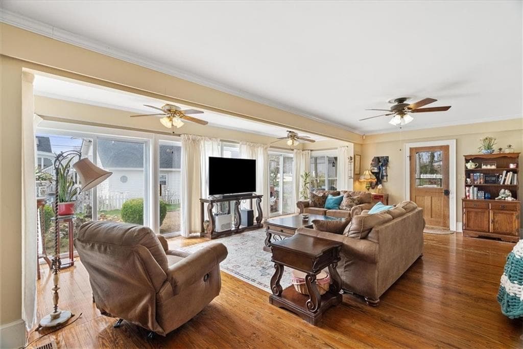5 bedroom, 5 bathroom, 3,987 sq ft single family residence for sale at 38 Alabama Street, Cave Spring, GA 30124 — photo 8