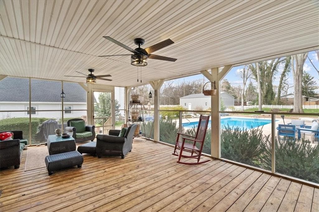 5 bedroom, 5 bathroom, 3,987 sq ft single family residence for sale at 38 Alabama Street, Cave Spring, GA 30124 — photo 3