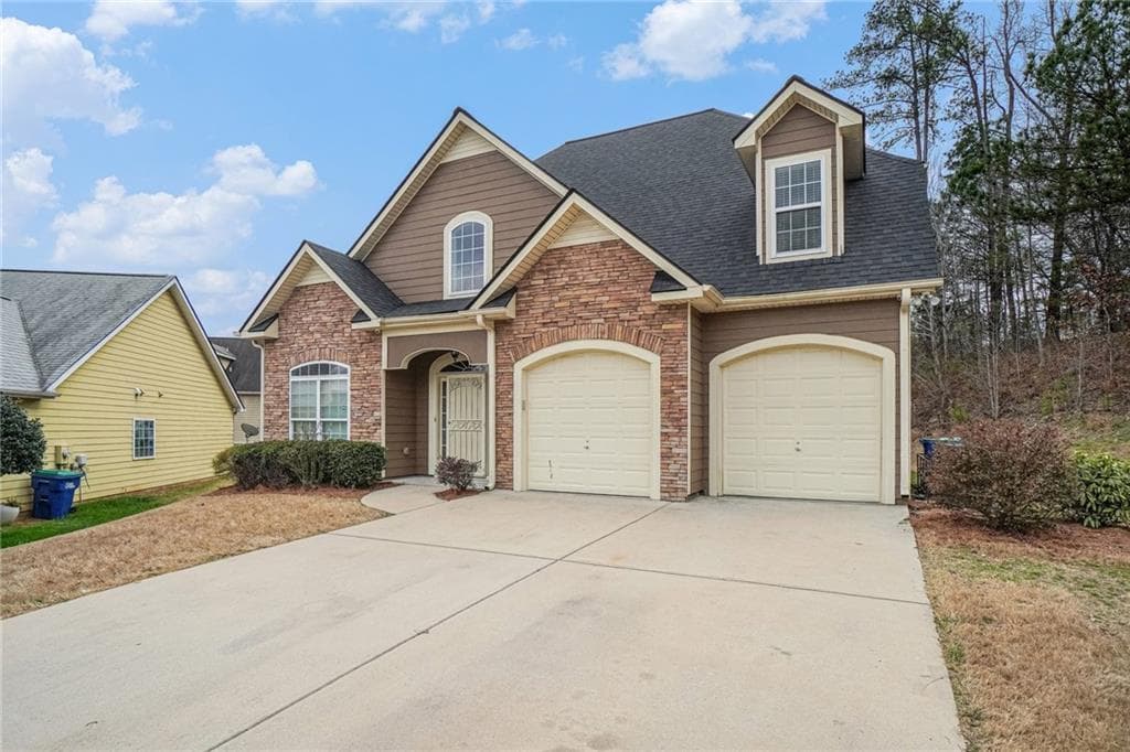 4 bedroom, 3 bathroom, 2,446 sq ft single family residence for sale at 608 Enterkin Court, Atlanta, GA 30349 — photo 2
