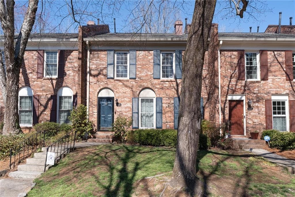 275 The South Chace, Atlanta, GA 30328 — most recent listing photo