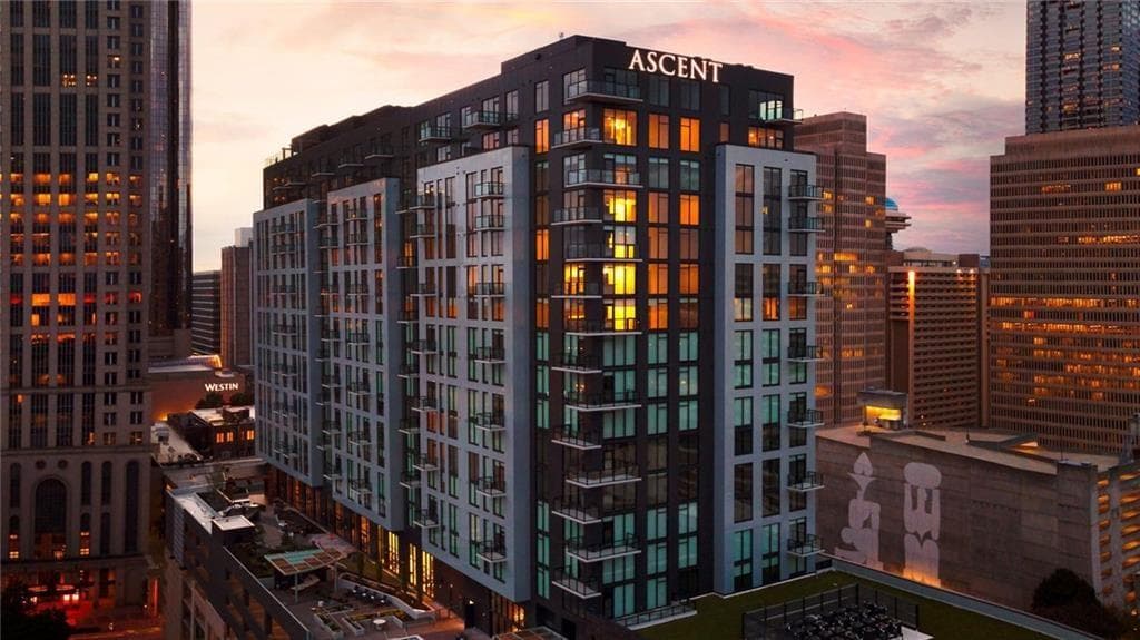 1 bedroom, 1 bathroom, 619 sq ft apartment for rent at 161 Peachtree Center Avenue 1x1, Atlanta, GA 30312 for $1,745 a month