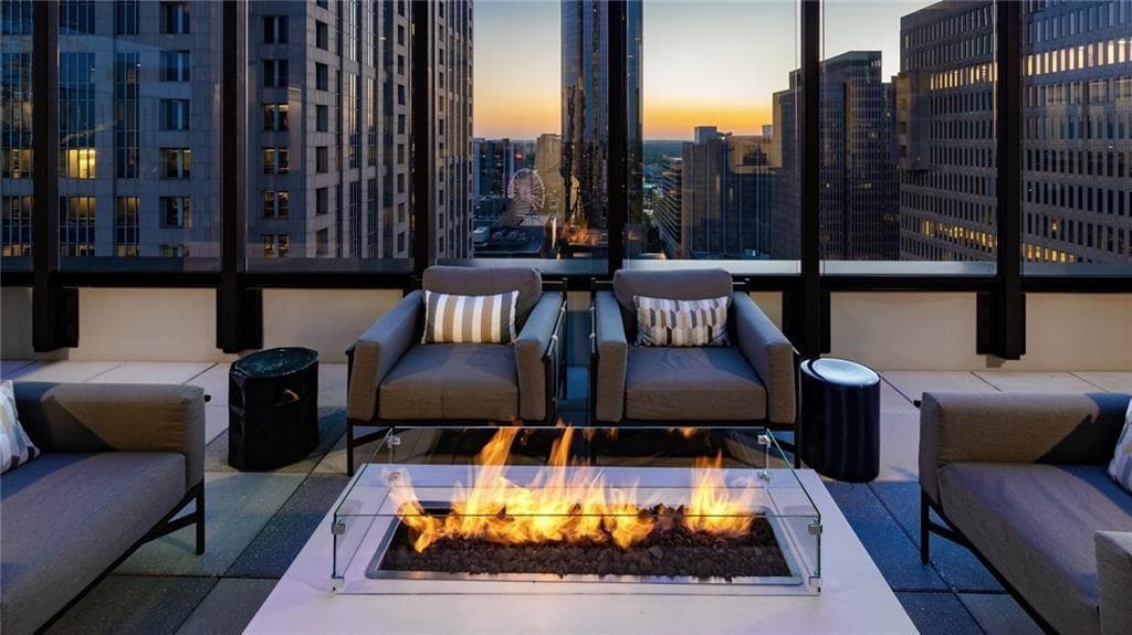 2 bedroom, 2 bathroom, 1,080 sq ft apartment for rent at 161 Peachtree Center Avenue 2x2, Atlanta, GA 30312 for $2,618 a month — photo 8