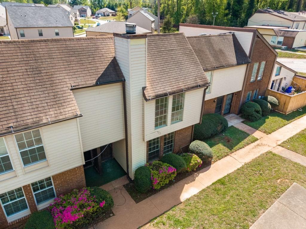 3254 Strawberry Lane, Decatur, GA 30034 — most recent listing photo