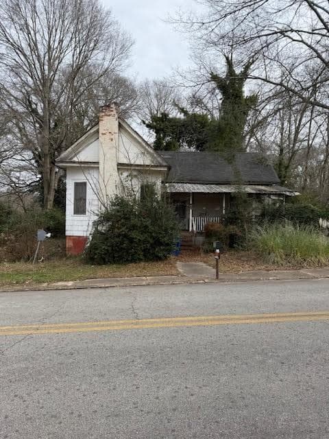 4 bedroom, 2 bathroom, 1,883 sq ft single family residence sold at 221 Johnson Street, Hogansville, GA 30230