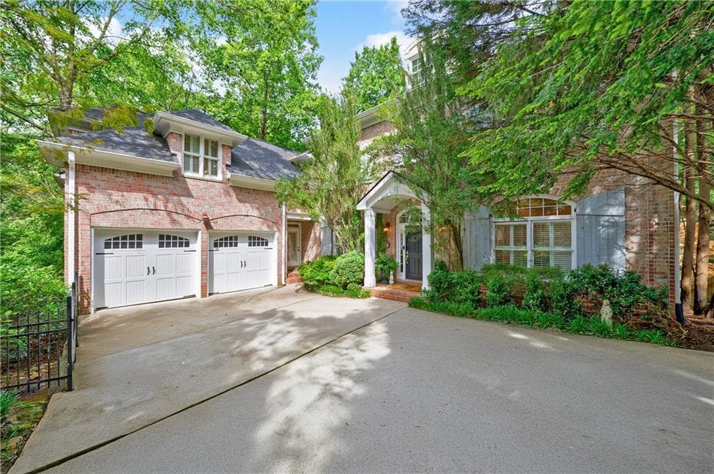 4470 Crestwicke Pointe, Atlanta, GA 30319 — most recent listing photo