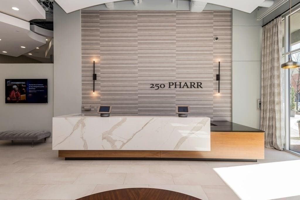 1 bedroom, 1 bathroom, 827 sq ft condominium for sale at 250 Pharr Road 601, Atlanta, GA 30305 — photo 4