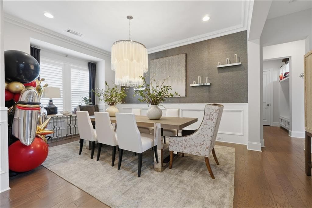 5 bedroom, 4 bathroom, 4,502 sq ft single family residence under contract at 847 Adler Court, Alpharetta, GA 30005 — photo 5