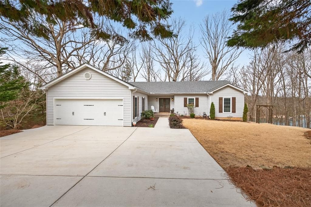 7223 Flowery Branch Road, Cumming, GA 30041 — most recent listing photo