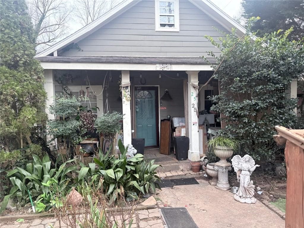 3 bedroom, 2 bathroom, 1,425 sq ft single family residence sold at 251 Farrington Avenue, Atlanta, GA 30315