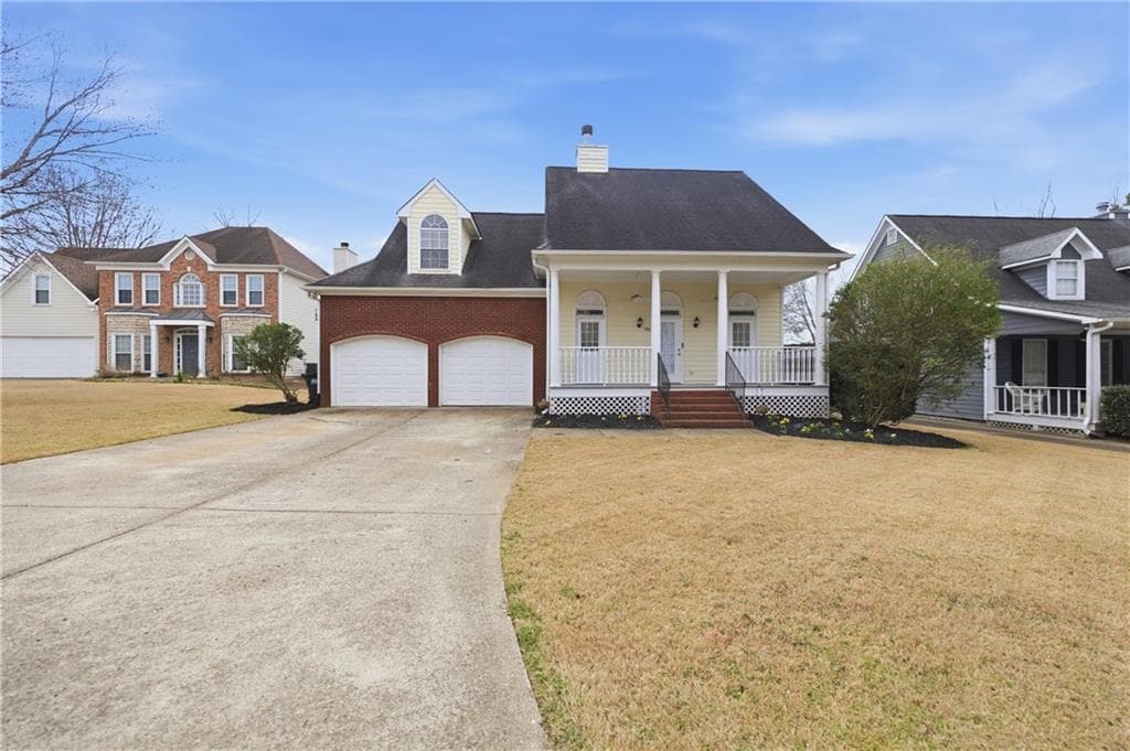3 bedroom, 3 bathroom, 2,259 sq ft single family residence sold at 1730 Blakeney Lane, Marietta, GA 30062