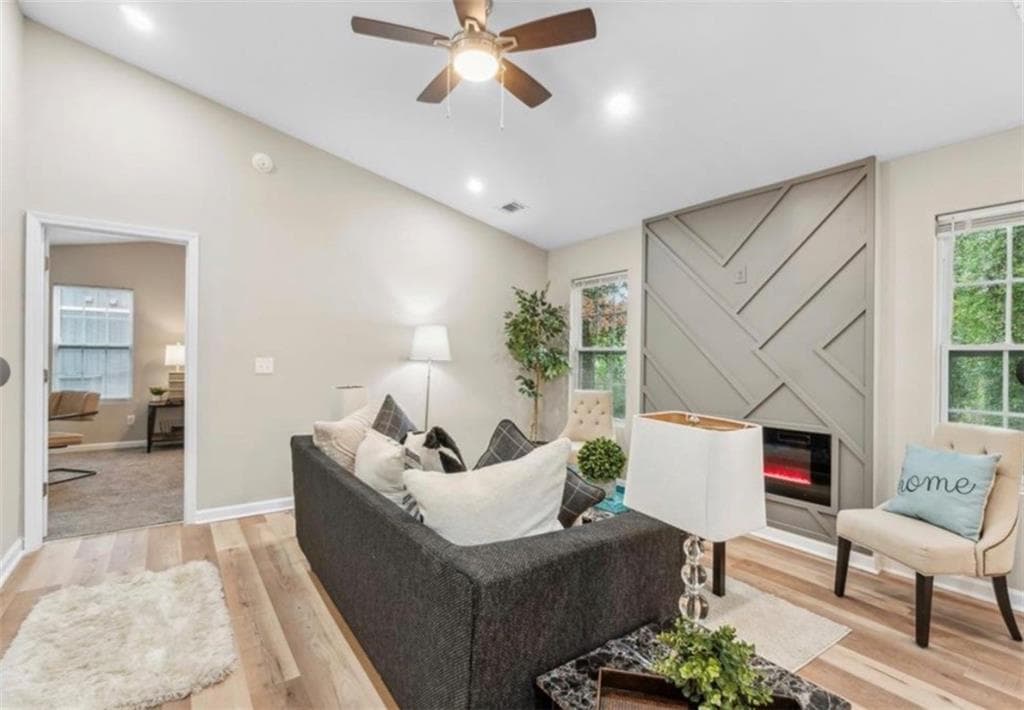 3 bedroom, 2 bathroom, 1,226 sq ft single family residence for sale at 6035 Creekford Drive, Lithonia, GA 30058 — photo 3