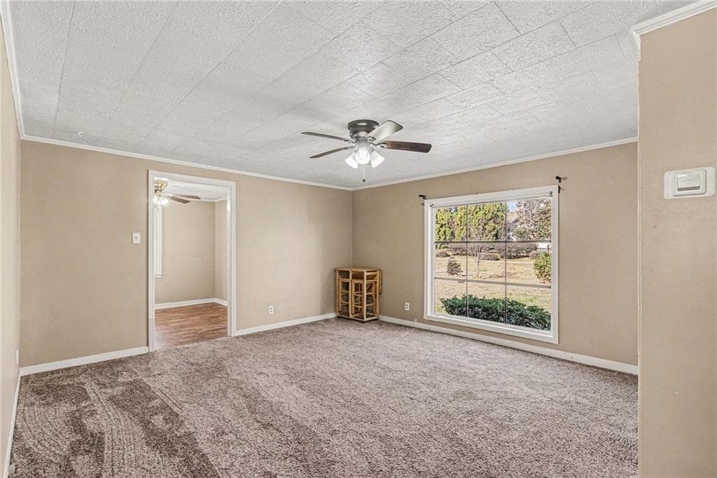 2 bedroom, 1 bathroom, 1,600 sq ft single family residence for sale at 1015 Jefferson Highway, Winder, GA 30680 — photo 7