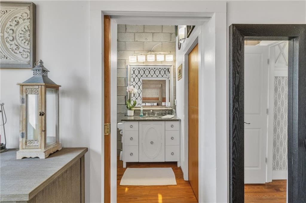 1 bedroom, 1 bathroom, 722 sq ft condominium for sale at 542 Ralph Mcgill Boulevard 7, Atlanta, GA 30312 — photo 9