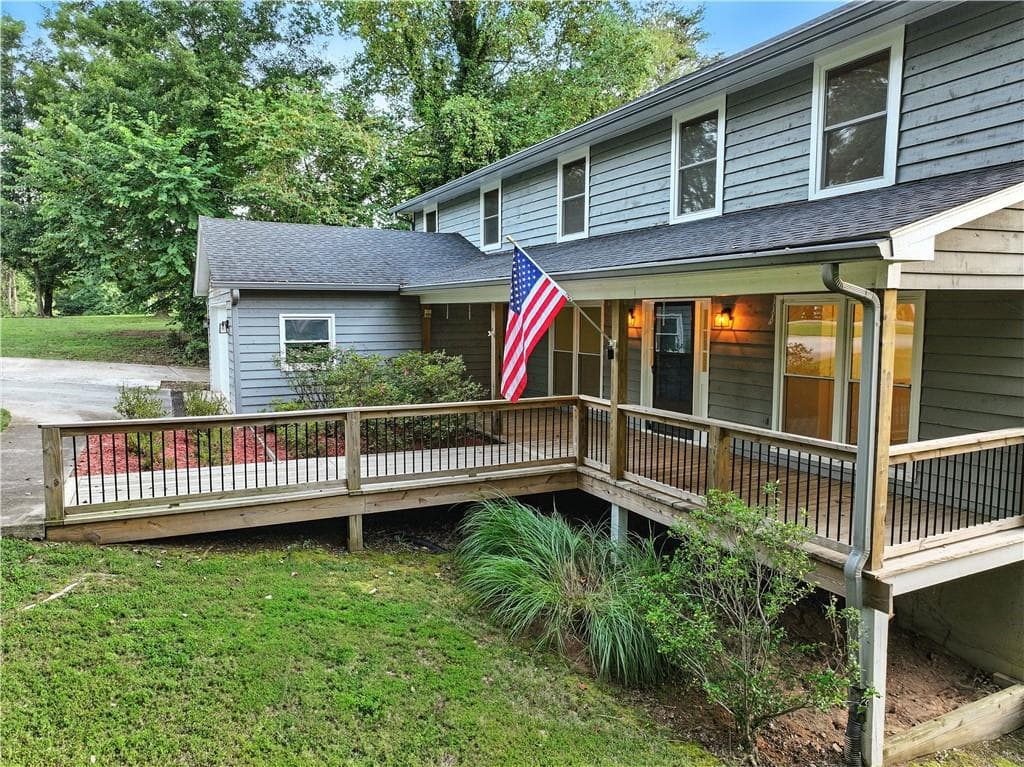 5 bedroom, 5 bathroom, 5,144 sq ft single family residence for sale at 3235 Clarks Bridge Road, Gainesville, GA 30506 — photo 1 of 61
