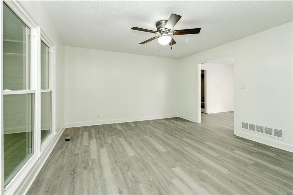 5 bedroom, 5 bathroom, 5,144 sq ft single family residence for sale at 3235 Clarks Bridge Road, Gainesville, GA 30506 — photo 10