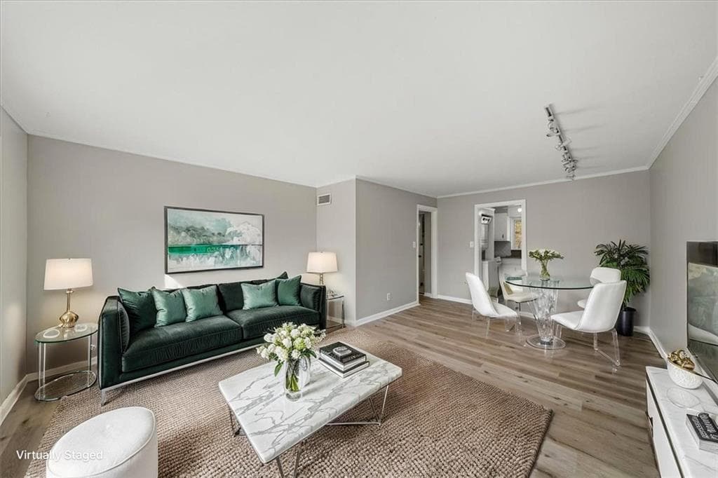 2 bedroom, 1 bathroom, 830 sq ft condominium for sale at 101 Ardmore Place 3, Atlanta, GA 30309 — photo 2