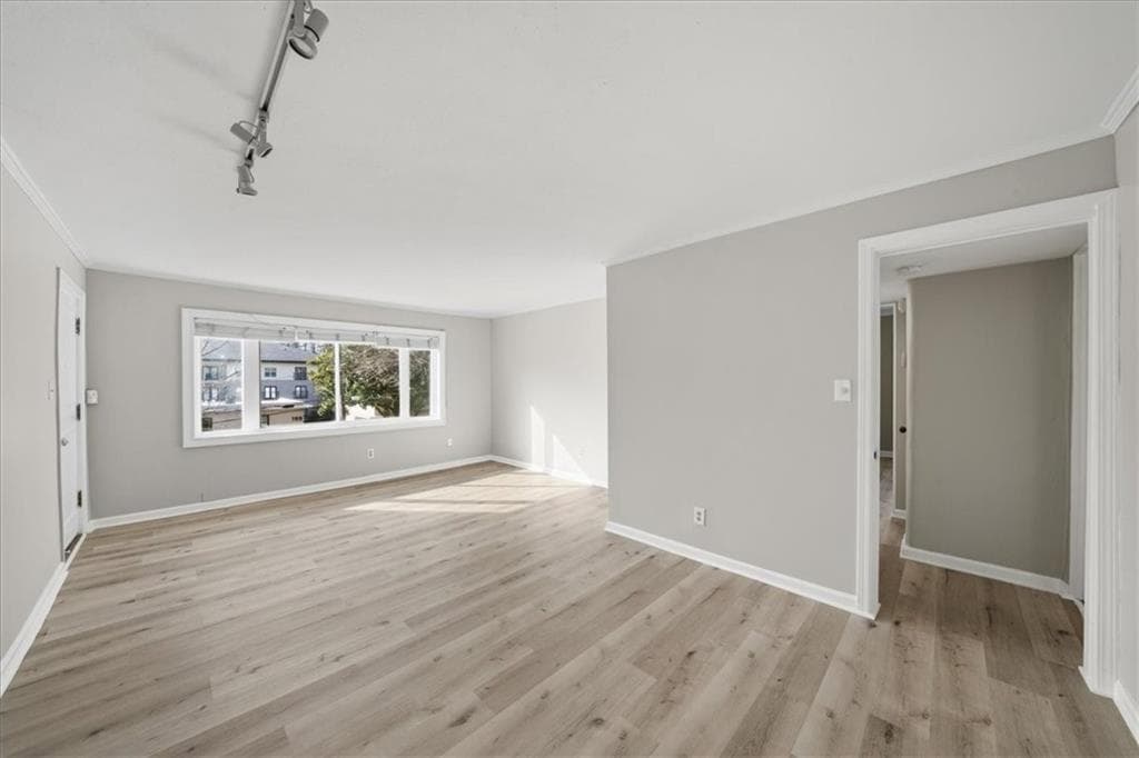 2 bedroom, 1 bathroom, 830 sq ft condominium for sale at 101 Ardmore Place 3, Atlanta, GA 30309 — photo 8