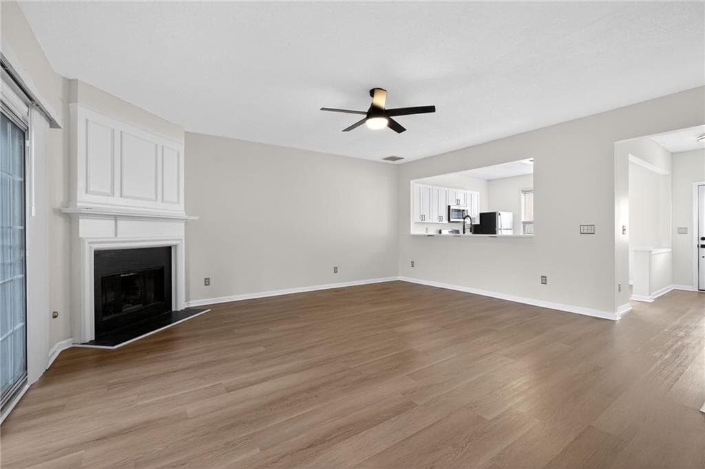 3 bedroom, 3 bathroom, 1,428 sq ft townhouse under contract at 4166 Howell Park Road, Duluth, GA 30096 — photo 3