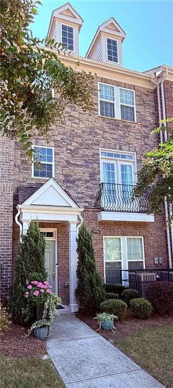 1996 Bryant Park Lane, Decatur, GA 30033 — most recent listing photo