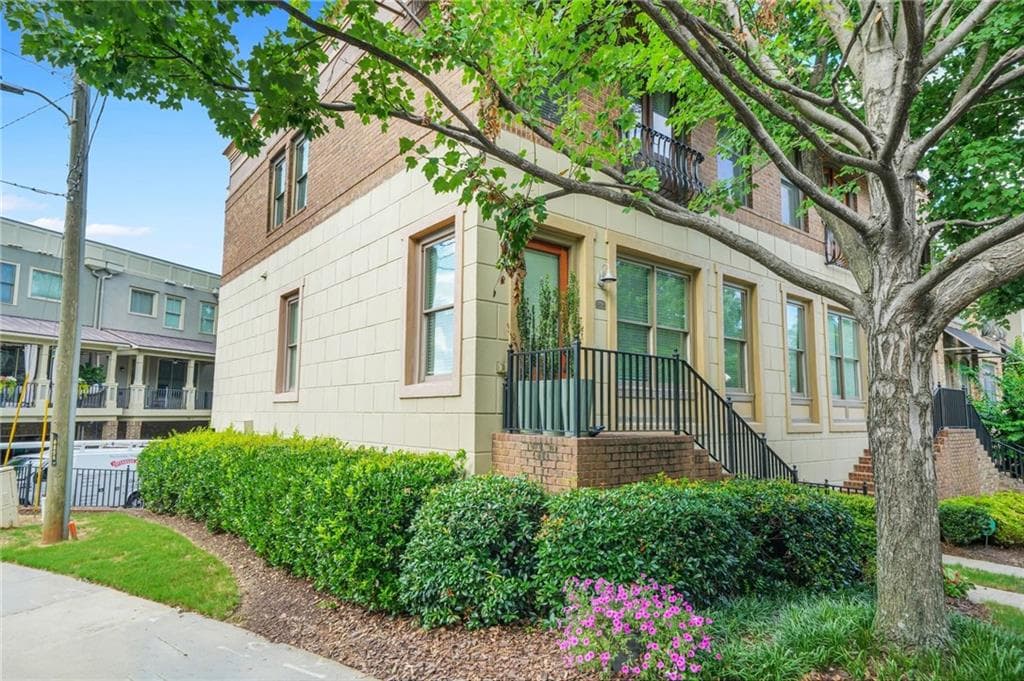 3 bedroom, 4 bathroom, 2,100 sq ft townhouse for sale at 385 15TH Street 6, Atlanta, GA 30363 — photo 5