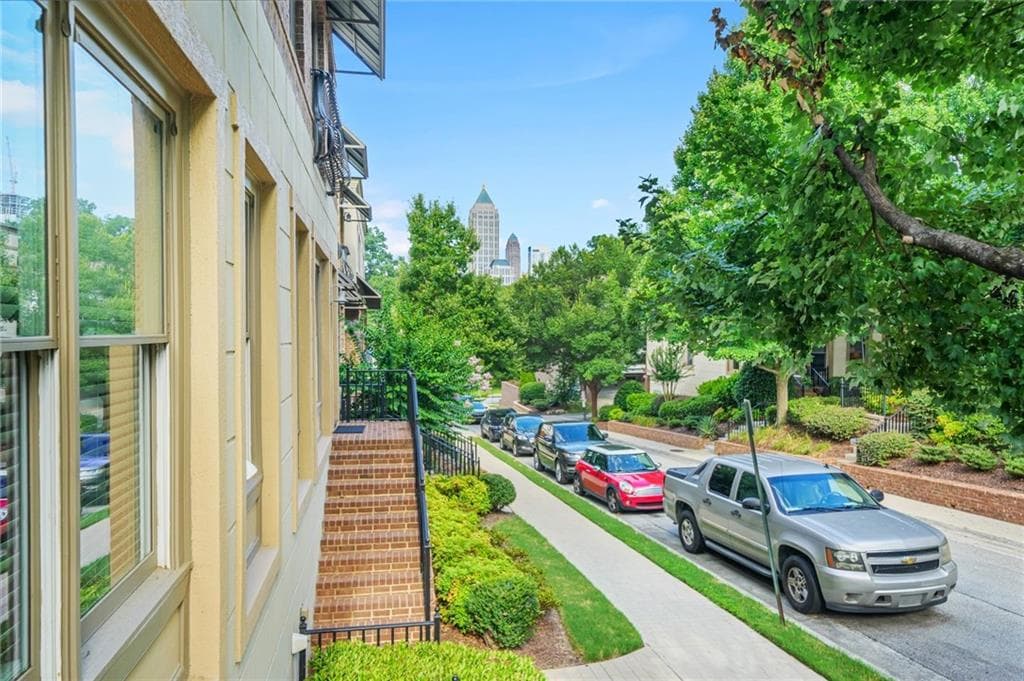 3 bedroom, 4 bathroom, 2,100 sq ft townhouse for sale at 385 15TH Street 6, Atlanta, GA 30363 — photo 6