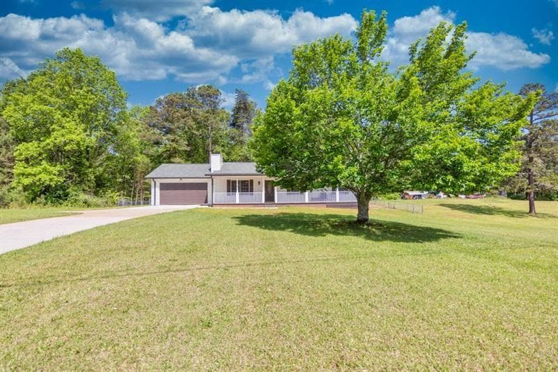 3 bedroom, 2 bathroom single family residence for rent at 3200 Lee Drive, Buford, GA 30518 for $3,500 a month — photo 3
