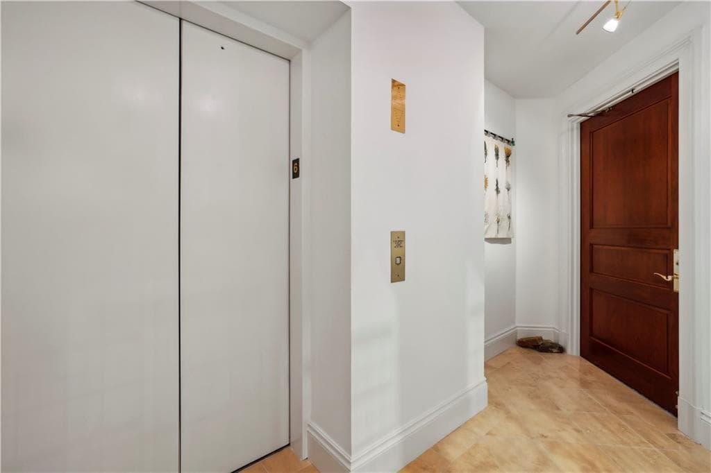 2 bedroom, 3 bathroom, 2,262 sq ft condominium for sale at 750 Park Avenue 6S, Atlanta, GA 30326 — photo 5