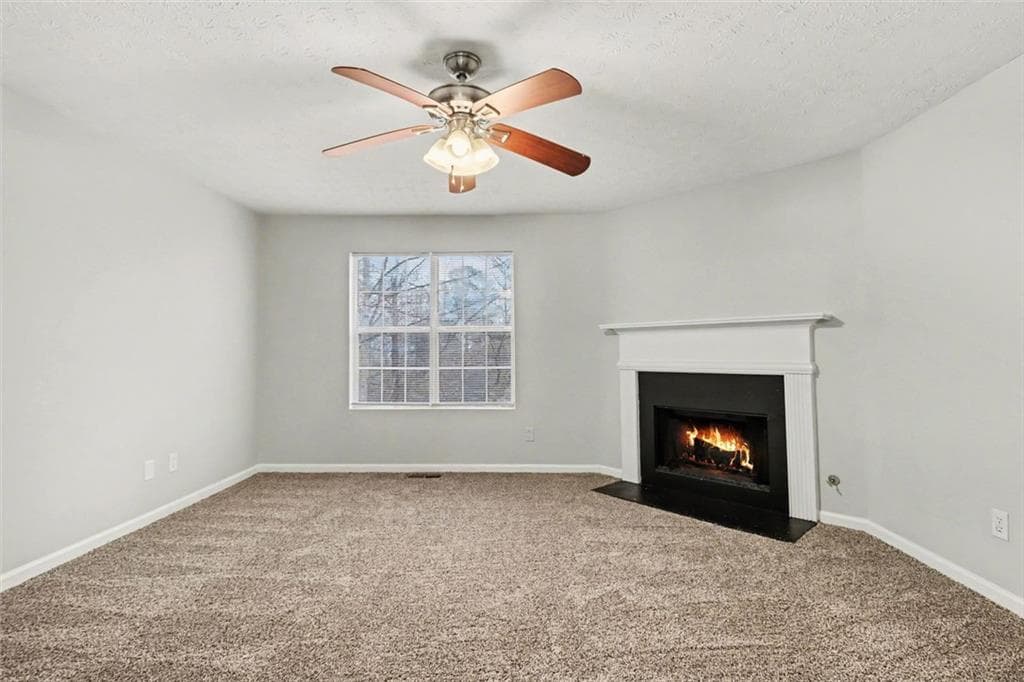 6 bedroom, 4 bathroom, 3,650 sq ft single family residence under contract at 3699 Cameron Hills Place, Ellenwood, GA 30294 — photo 6