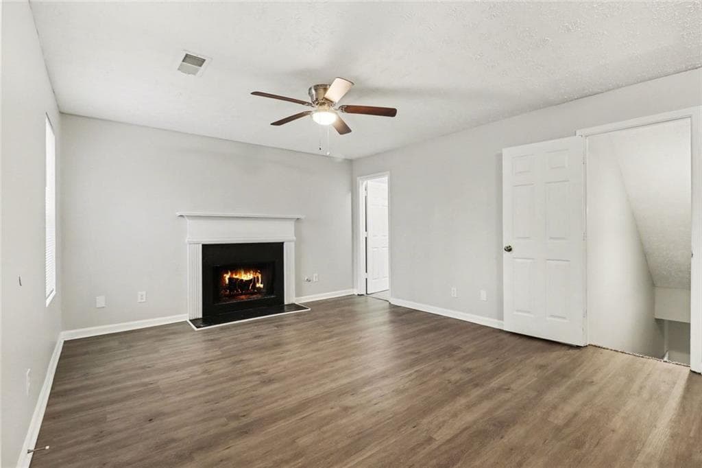 6 bedroom, 4 bathroom, 3,650 sq ft single family residence under contract at 3699 Cameron Hills Place, Ellenwood, GA 30294 — photo 7