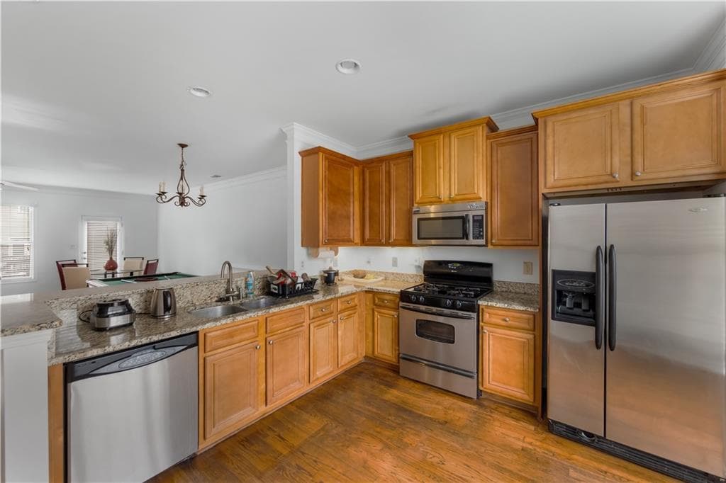 4 bedroom, 4 bathroom, 2,195 sq ft townhouse for sale at 3998 Llewellin Lane, Smyrna, GA 30082 — photo 9