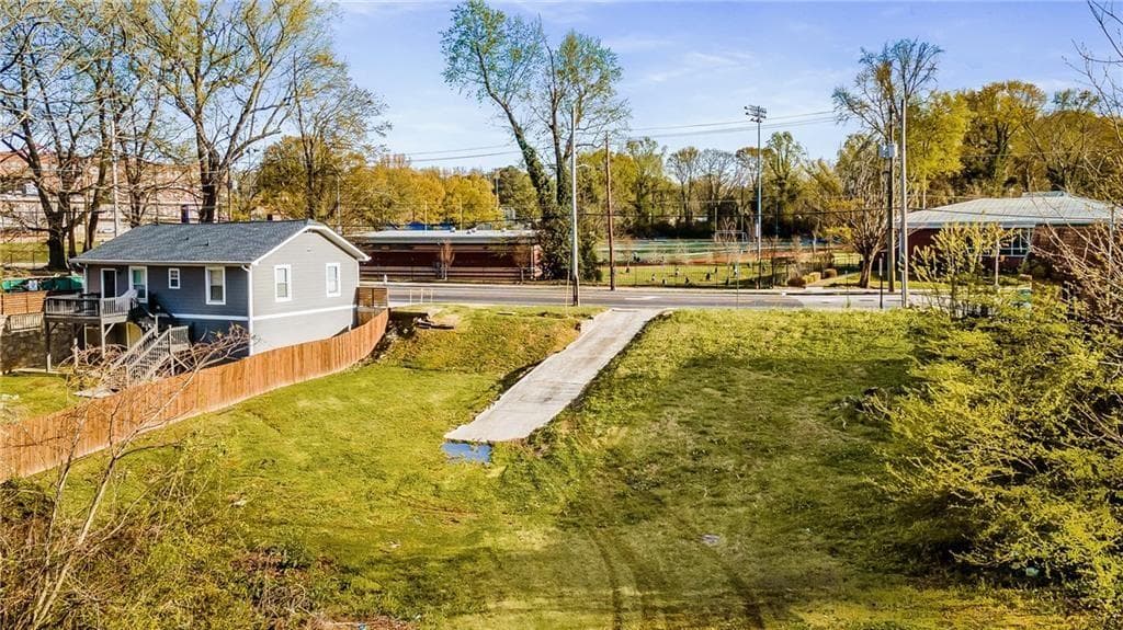 single family residence for sale at 1087 M L King Jr Drive, Atlanta, GA 30314 — photo 9