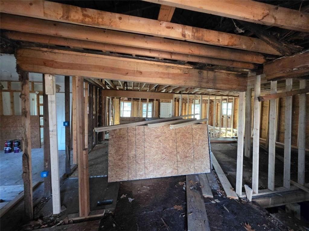 3 bedroom, 2 bathroom, 920 sq ft single family residence for sale at 1285 North Avenue, Atlanta, GA 30318 — photo 4