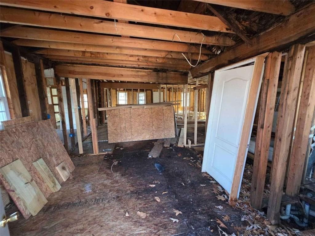 3 bedroom, 2 bathroom, 920 sq ft single family residence for sale at 1285 North Avenue, Atlanta, GA 30318 — photo 6