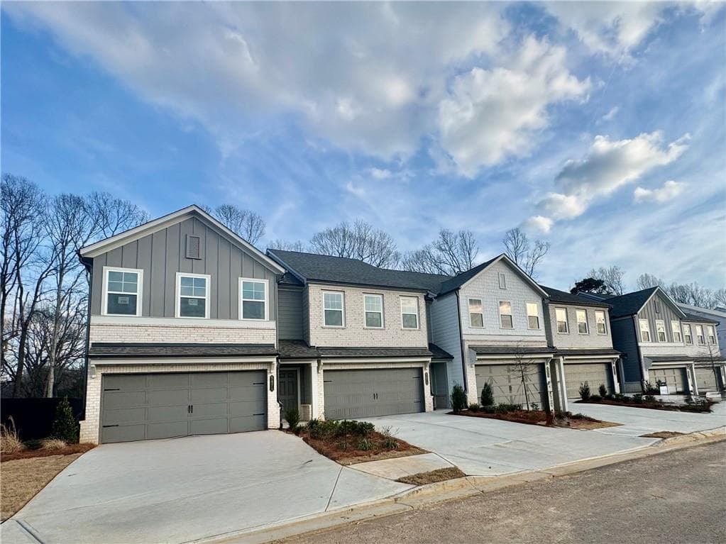 5471 Allegro Lane, Flowery Branch, GA 30542 — most recent listing photo