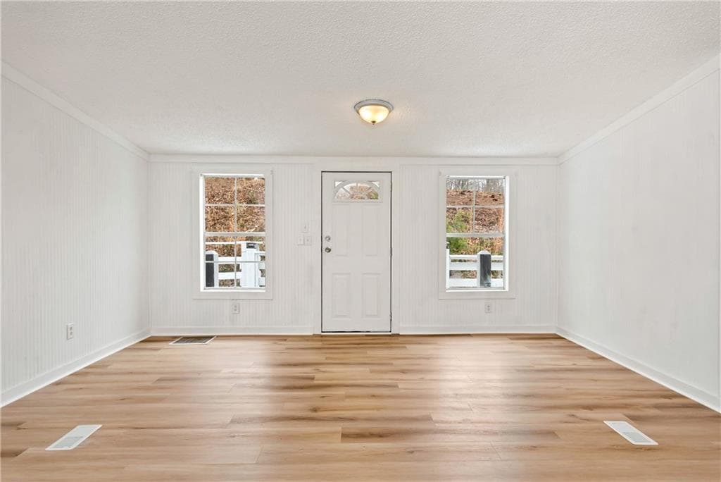 3 bedroom, 2 bathroom, 1,820 sq ft single family residence under contract at 660 Shenandoah Drive, Dahlonega, GA 30533 — photo 4