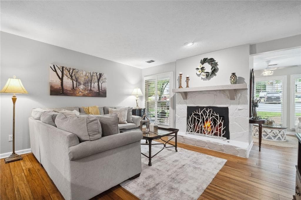 3408 Lake Pointe Circle, Roswell, GA 30075 — most recent listing photo