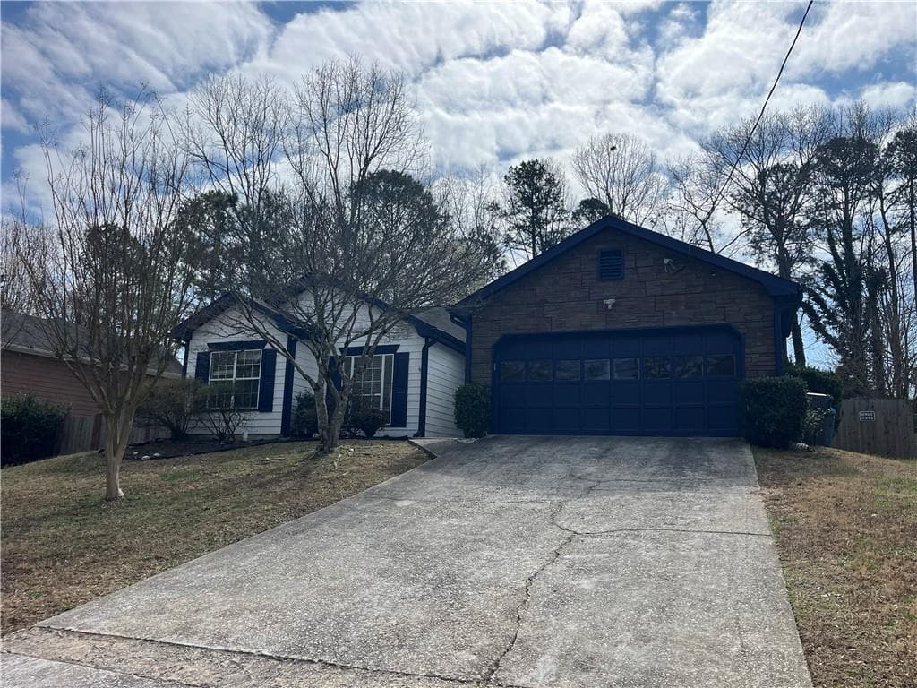 3 bedroom, 2 bathroom, 1,672 sq ft single family residence under contract at 54 Oxford Brook Way, Lawrenceville, GA 30046 — photo 2