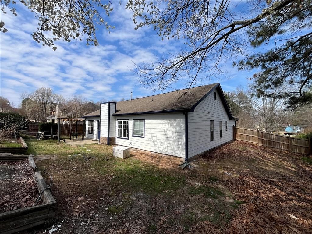 3 bedroom, 2 bathroom, 1,672 sq ft single family residence under contract at 54 Oxford Brook Way, Lawrenceville, GA 30046 — photo 9