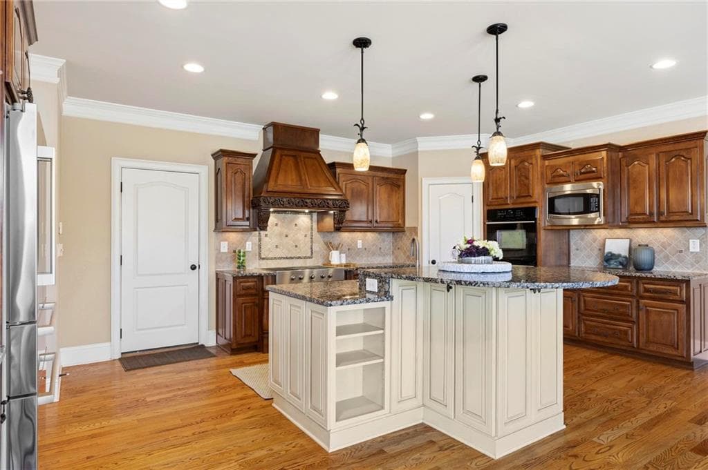 5 bedroom, 4 bathroom, 6,400 sq ft single family residence for sale at 2602 Alcovy Club Drive, Dacula, GA 30019 — photo 9