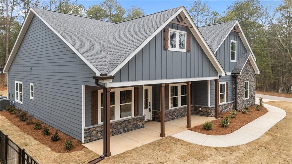 4 bedroom, 3 bathroom, 2,276 sq ft single family residence for sale at 9129 Lakeview Parkway, Villa Rica, GA 30180 — photo 6