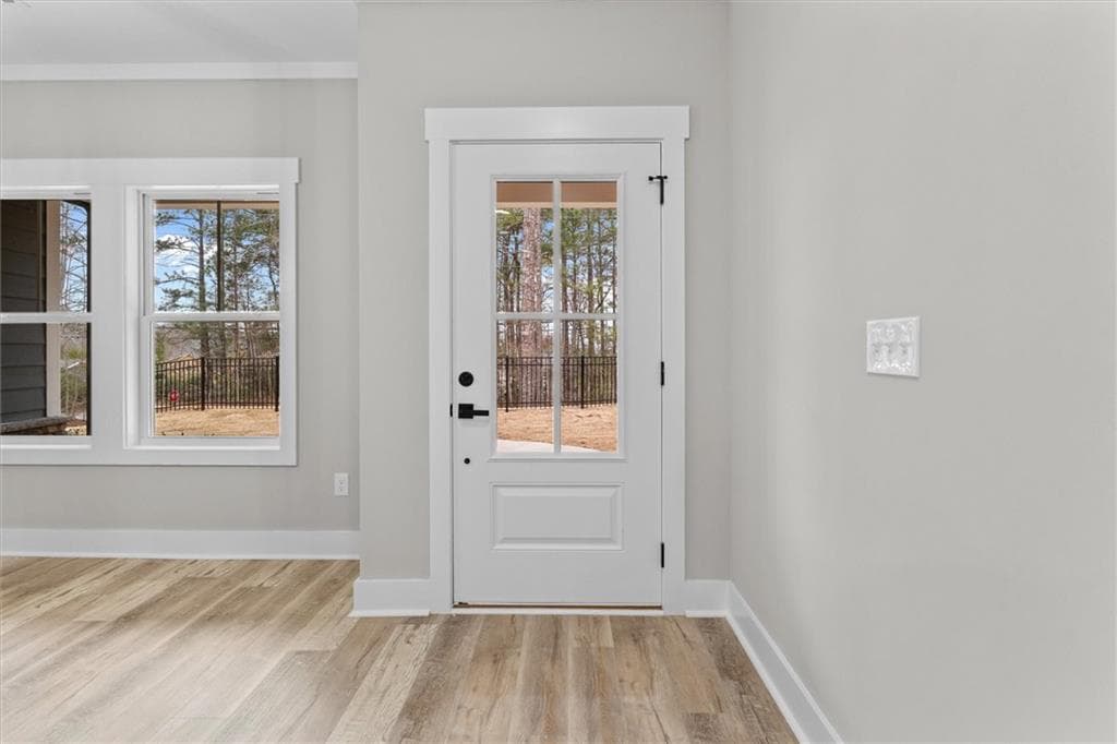 4 bedroom, 3 bathroom, 2,276 sq ft single family residence for sale at 9129 Lakeview Parkway, Villa Rica, GA 30180 — photo 8