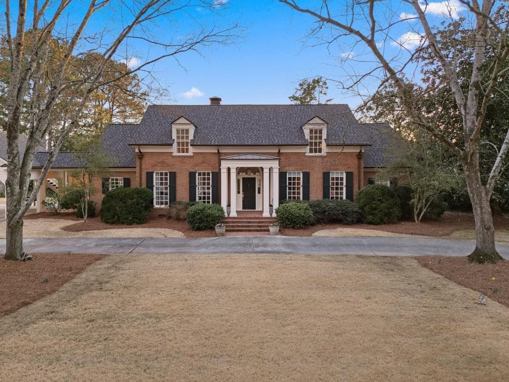 5 bedroom, 6 bathroom, 6,159 sq ft single family residence sold at 2950 Rivermeade Drive, Atlanta, GA 30327