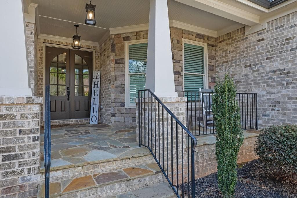 5 bedroom, 5 bathroom, 3,982 sq ft single family residence for sale at 3298 Alcovy Club Court, Dacula, GA 30019 — photo 6