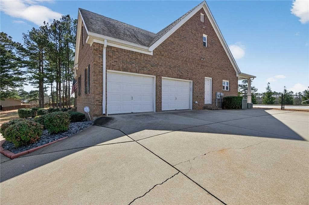 4 bedroom, 4 bathroom, 3,282 sq ft single family residence for sale at 8967 Midlothian Court, Winston, GA 30187 — photo 8