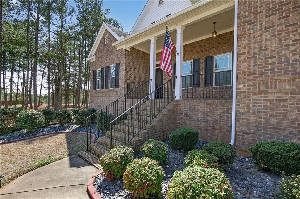 4 bedroom, 4 bathroom, 3,282 sq ft single family residence for sale at 8967 Midlothian Court, Winston, GA 30187 — photo 9