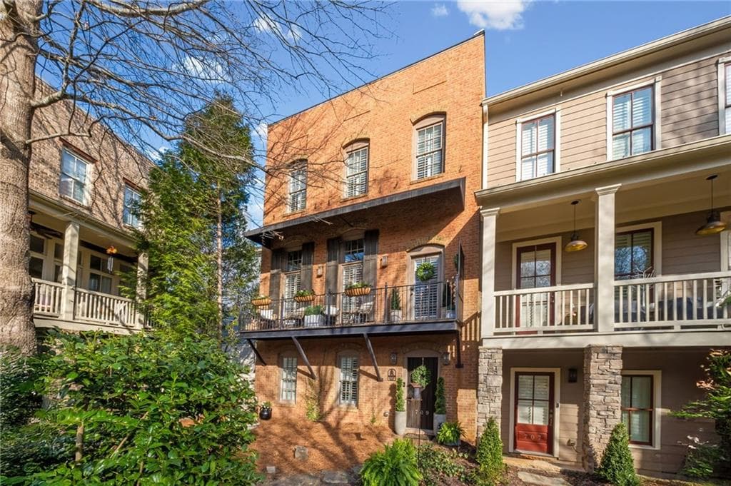 709 Hammond Drive, Woodstock, GA 30188 — most recent listing photo
