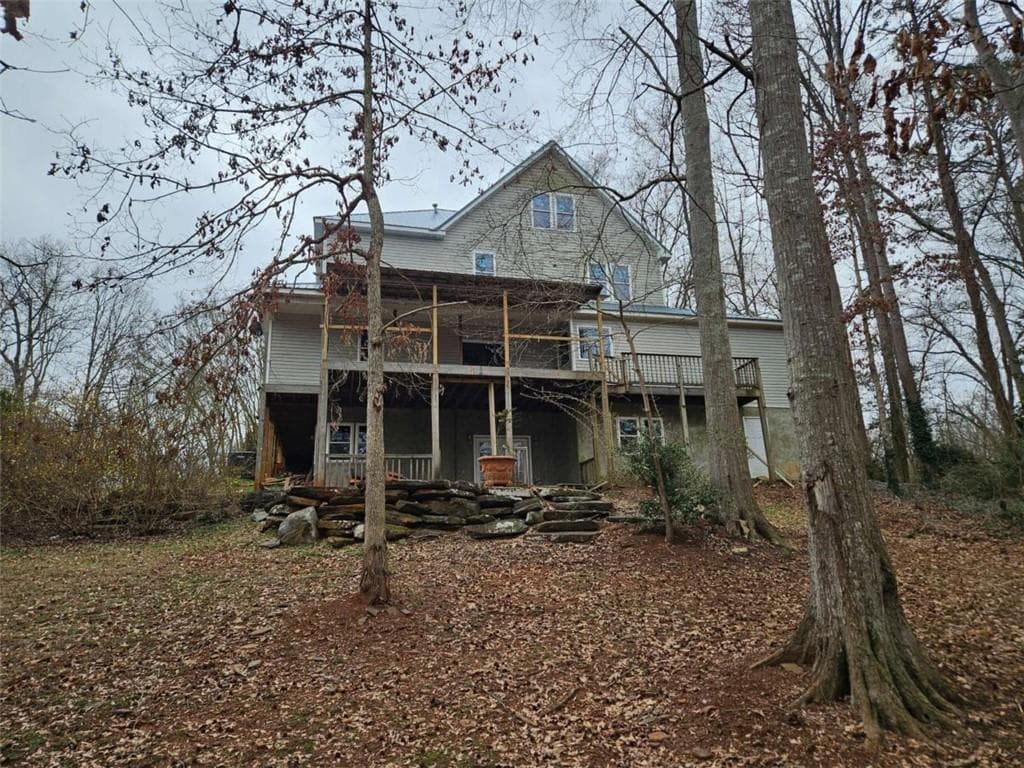 4 bedroom, 5 bathroom, 2,798 sq ft single family residence under contract at 228 Storey Street, Jefferson, GA 30549 — photo 3