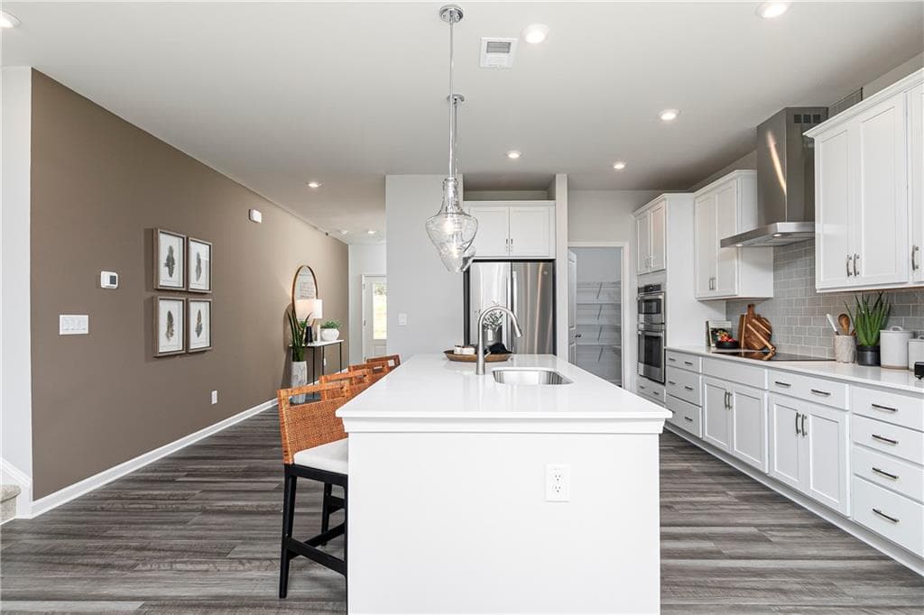 5 bedroom, 3 bathroom, 2,729 sq ft single family residence under contract at 391 Jasmine Woods Drive, Lawrenceville, GA 30046 — photo 9